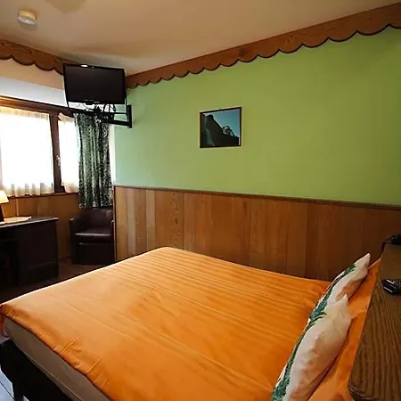 Meynet Hotel